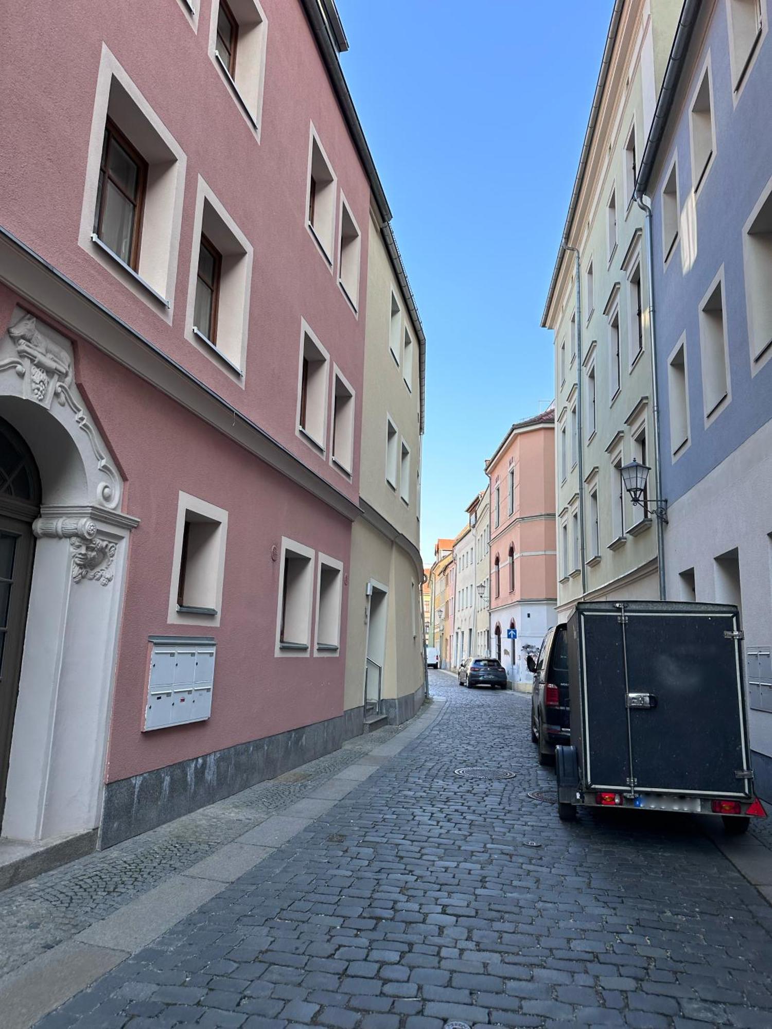 Yr Apartment Im Stadtzentrum - Billardtisch - Parkplatz - 140Qm Budyšín Exteriér fotografie